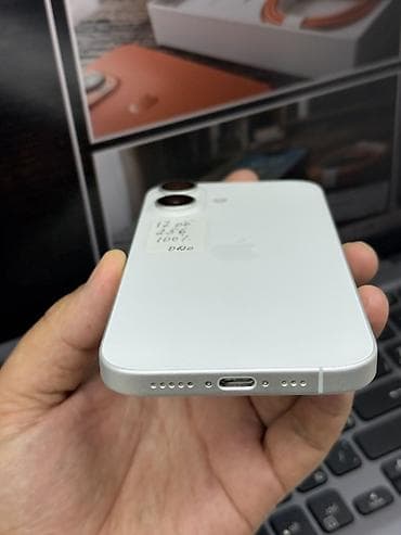 iphone за 0 руб: IPhone 17, Б/у, 256 ГБ, Белый, Защитное стекло, Чехол, 100 % — 3