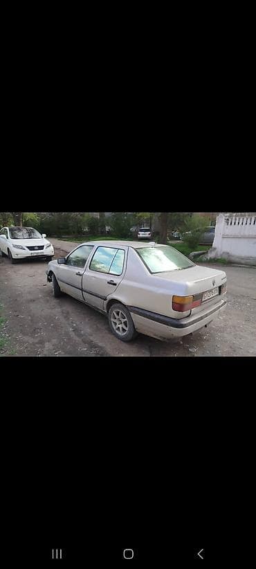 бампер срв 1: Volkswagen Vento: 1994 г., 1.8 л, Ручные, Бензин, Седан — 3