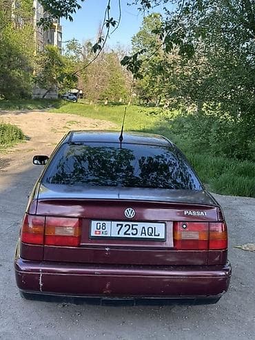 audu a4: Volkswagen Passat: 1993 г., 1.8 л, Ручные, Бензин, Седан — 5