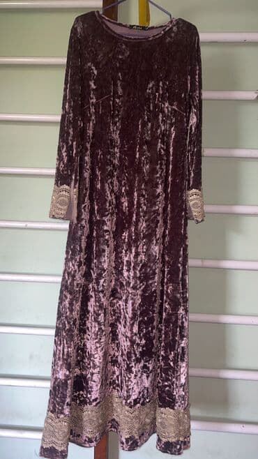 платье халат из плотной ткани: Велюровое платье. На 46-48 р Ткань: королевский велюр На рост 160 — 1