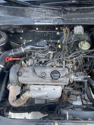 машина за 100 тысяч: Volkswagen Golf: 1993 г., 1.6 л, Механика, Хэтчбэк — 9