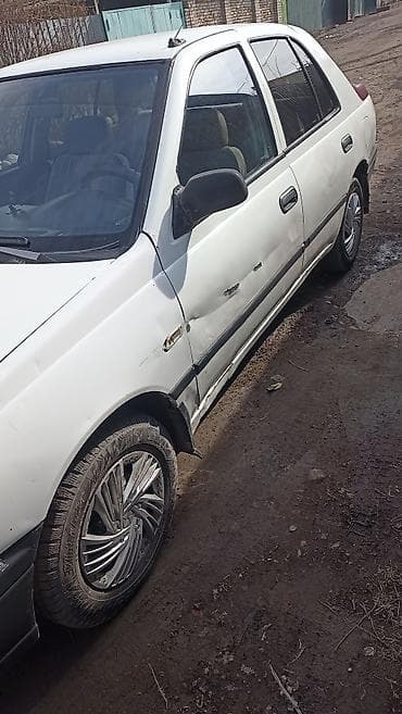 wagon r: Nissan Sunny: 1992 г., 1.4 л, Механика, Бензин, Хэтчбэк — 3