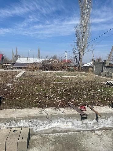 суточный дом в оше: Уй сатылат Бербулак айылы 8 сотых 2 комната времянкасы бар таза Аба — 5