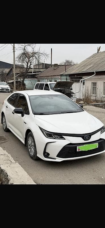 арзан автомат машина: Toyota Corolla: 2019 г., 1.8 л, Автомат, Гибрид, Седан — 2