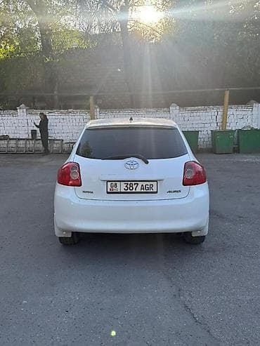 toyota двухсотка: Toyota Auris: 2008 г., 1.4 л, Ручные, Бензин, Хэтчбэк — 4