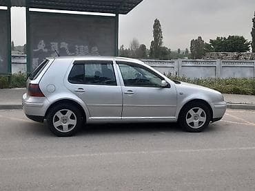 глф 2: Volkswagen Golf: 2002 г., 1.6 л, Механика, Бензин, Хэтчбэк — 3