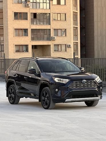 start: Toyota RAV4: 2019 г., 2.5 л, Автомат, Гибрид, Кроссовер — 3