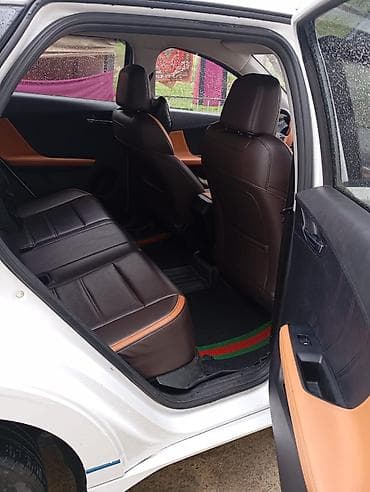 рх 450: BYD E2: 2021 г., Автомат, Электромобиль, Хэтчбэк — 5