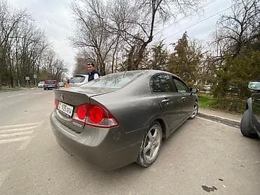 гибрит авто: Honda Civic: 2007 г., 1.3 л, Автомат, Гибрид, Седан — 1