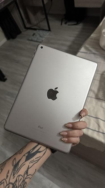 aiphone 5: Планшет, Apple, память 32 ГБ, Б/у, Классический цвет - Серый — 1