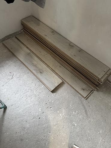 деревянные полы: Продаю Ламинат, светло-серый «дуб» с выраженной древесной текстурой и — 1