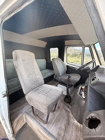 Mercedes-Benz : 1988 г., 2.9 л, Механика — 3