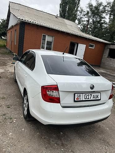 машны: Skoda Rapid: 2014 г., 1.6 л, Автомат, Бензин, Седан — 4