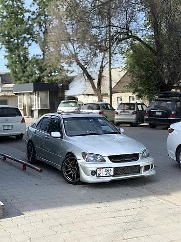 4 7: Toyota Altezza: 2000 г., 2.5 л, Автомат, Бензин, Седан — 1