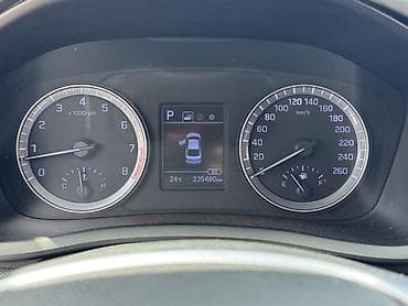 subaro legacy: Hyundai Sonata: 2018 г., 2 л, Автомат, Бензин, Седан — 8