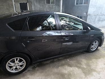 Транспорт: Toyota Prius: 2011 г., 1.8 л, Гибрид, Хэтчбэк — 4