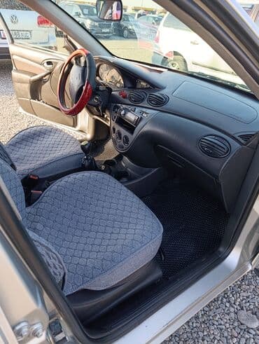 меняю дом на машину: Ford Focus: 2002 г., 1.8 л, Механика, Дизель, Универсал — 15