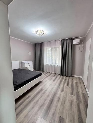 Дома: 200 м², 7 комнат, АУЦА, Без животных — 7