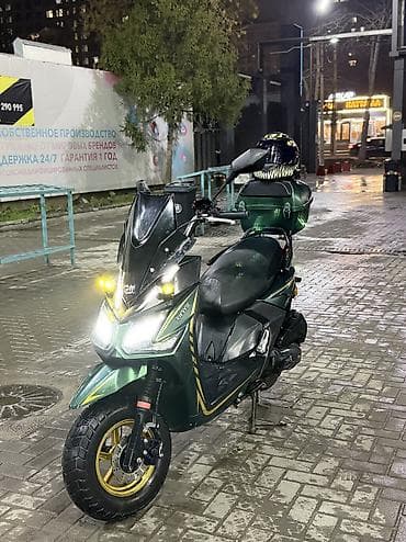 Мототехника: Скутер KINYE (бензиновый) - Кузов спортивного стиля, цвет зелёный с — 4