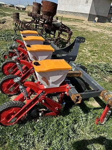 мини техника: Пневматическая четырехрядная сеялка точного высева - Тип — 7