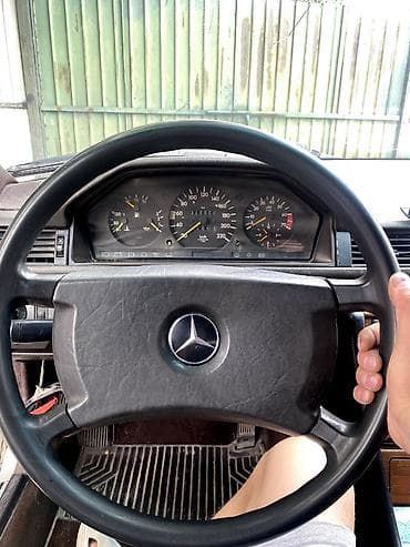 мерс 124 парок: Mercedes-Benz W124: 1991 г., Механика, Седан — 10