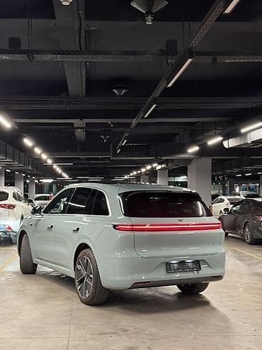 li: Lixiang L7: 2025 г., 1.5 л, Автомат, Электромобиль, Кроссовер — 4