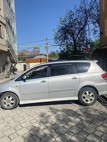 id 4: Toyota Ipsum: 2003 г., 2.4 л, Автомат, Бензин, Минивэн — 3