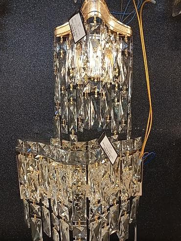 люстры и бра: Настенный светильник-брa с кристаллами. - Тип: бра каскадного типа - — 1