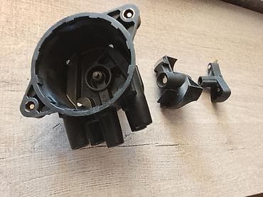 step 2: Крышка трамблёра с бегунком на Subaru Legacy I - Комплект: крышка — 1
