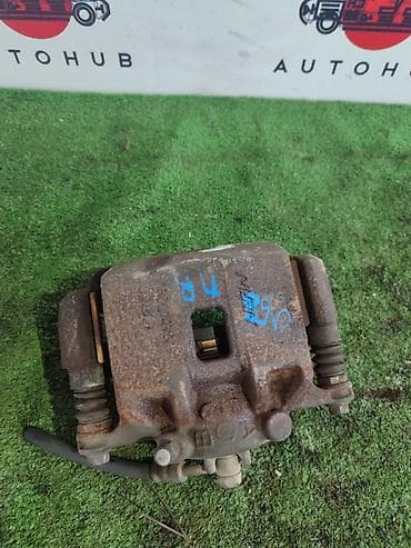 дисковые: Передний правый суппорт Honda 2005 г., Оригинал — 1