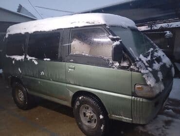 Mitsubishi Delica: 1992 г., 2.5 л, Автомат, Дизель, Фургон