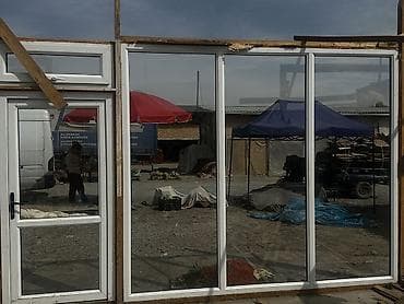 стеклянные двери входные: Панорамный оконно-дверной блок из ПВХ - Конфигурация: входная дверь — 2