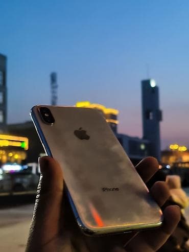 IPhone X, Серебристый at lalafo.kg IPhone X, Серебристый