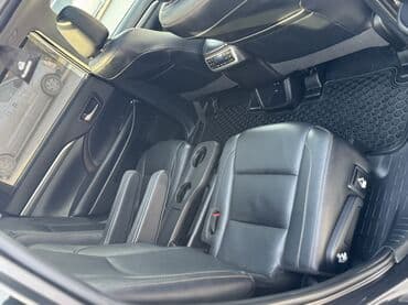 срочно продаю в связи с переездом: Toyota Highlander: 2019 г., 3.5 л, Вариатор, Гибрид, Кроссовер — 11