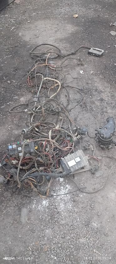 мир света: Проводка и электроника для автомобиля Volkswagen моновпрыска — 5