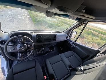 Унаа: Жеңил жүк ташуучу унаа, Mercedes-Benz, Стандарт — 5