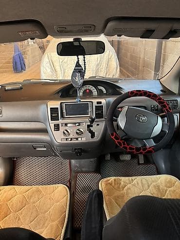 Toyota: Toyota Raum: 2005 г., 1.5 л, Автомат, Бензин, Минивэн — 5