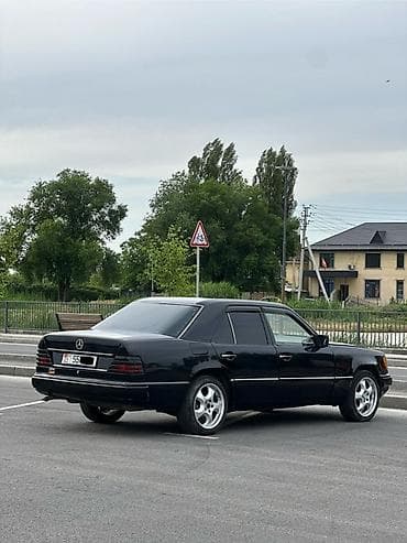 мерс 124 гранат: Mercedes-Benz W124: 1990 г., 2.3 л, Автомат, Бензин, Седан — 5
