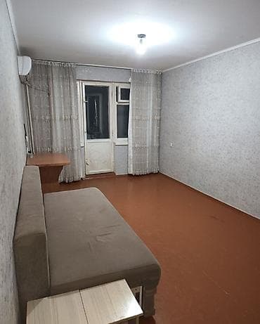 Сдается 2‑комнатная квартира в районе 4 микрорайона. Рядом школы №17 и
