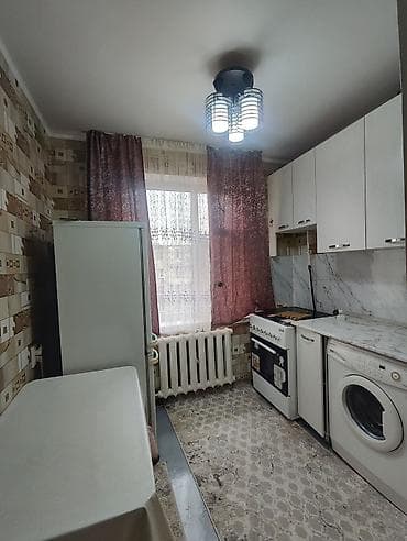 6 микрорайон: 1 комната, 32 м², 104 серия, 4 этаж, Косметический ремонт — 5