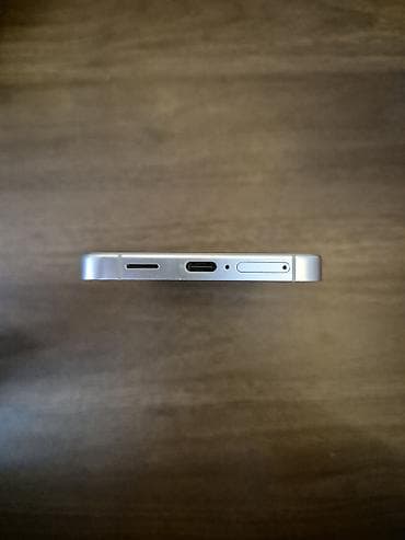 а5 2017: Samsung Galaxy S24, Б/у, 256 ГБ, цвет - Желтый, 2 SIM — 4