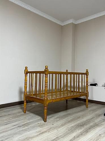 Двухъярусные детские кровати: Манеж 
Продаю детскую мебель
Высокий и длинный — 1