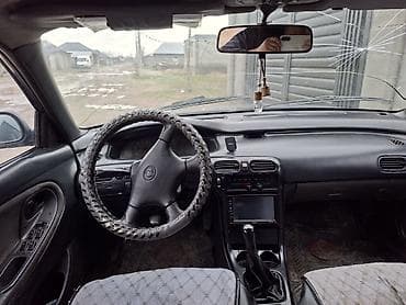 иж 3: Mazda 626: 1995 г., 1.8 л, Механика, Бензин, Седан — 8