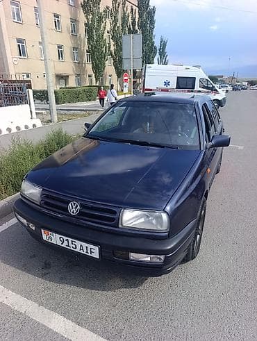 Volkswagen Vento: 1994 г., 1.8 л, Автомат, Бензин, Седан