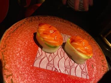 Гардеробщики: Шеф повар японской кухни в поиске проекта стаж с 2014 года; опыт — 6