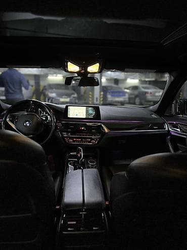 BMW 540: 2018 г., 3 л, Автомат, Бензин, Седан — 10