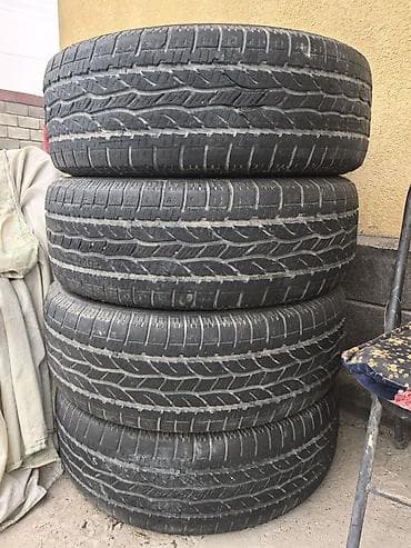 Комплект из 4 автомобильных шин. Параметры: - Размер: 265/65 R17 -