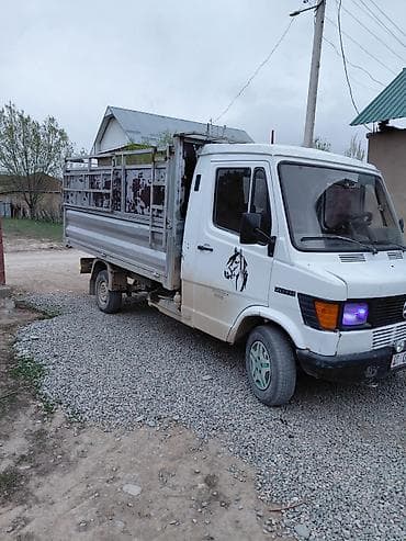 motor cycle: Легкий грузовик, Mercedes-Benz, Стандарт, 3 т — 6