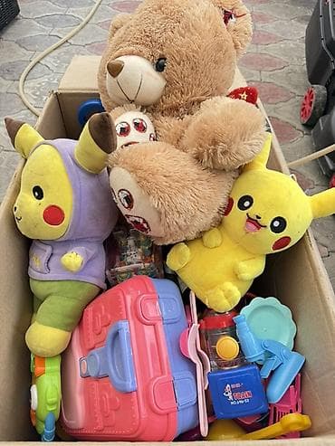 игрушки для малышей fisher price: ДАРОМ Набор детских игрушек в коробке Состав: - Мягкие игрушки — 3