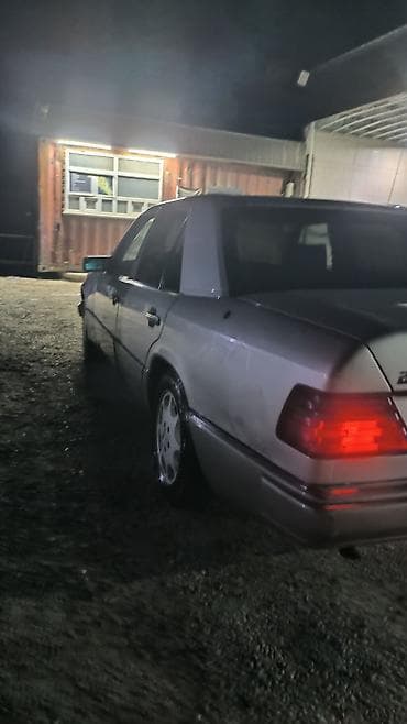 r16 bmw: Mercedes-Benz W124: 1992 г., 2.3 л, Автомат, Бензин, Седан — 4